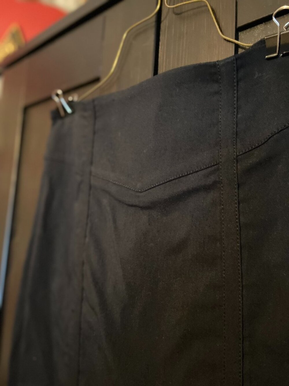 2000's Black Skirt XOXO Brand Size 9/10 Cute Line Details Back Zipper